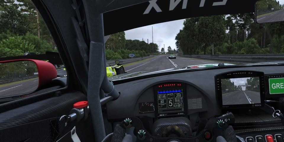 Le Mans Ultimate – Passed by LMP2 on Mulsanne Straight